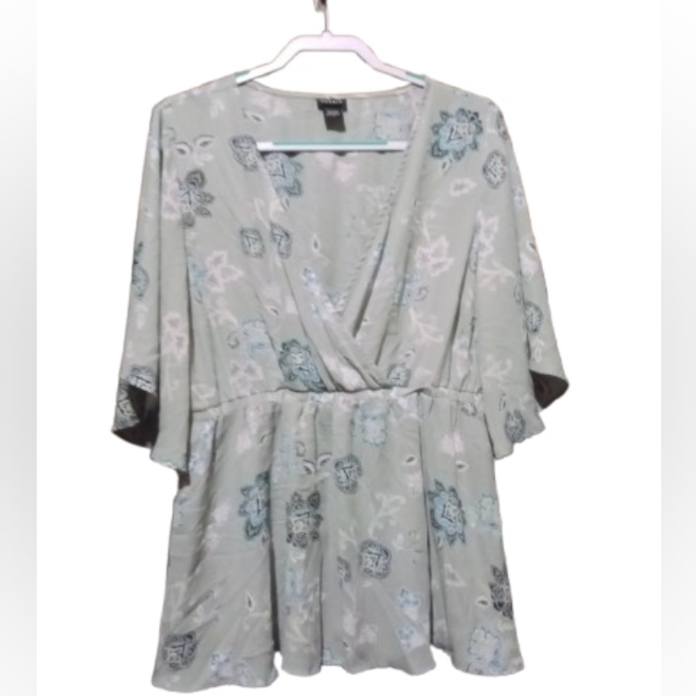 Torrid Gray Floral Top